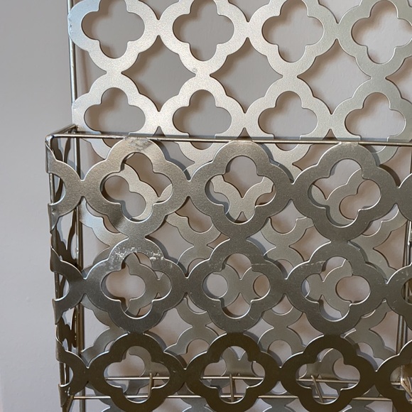 COPY - Clover gold decorative wall hanging - Picture 3 of 6